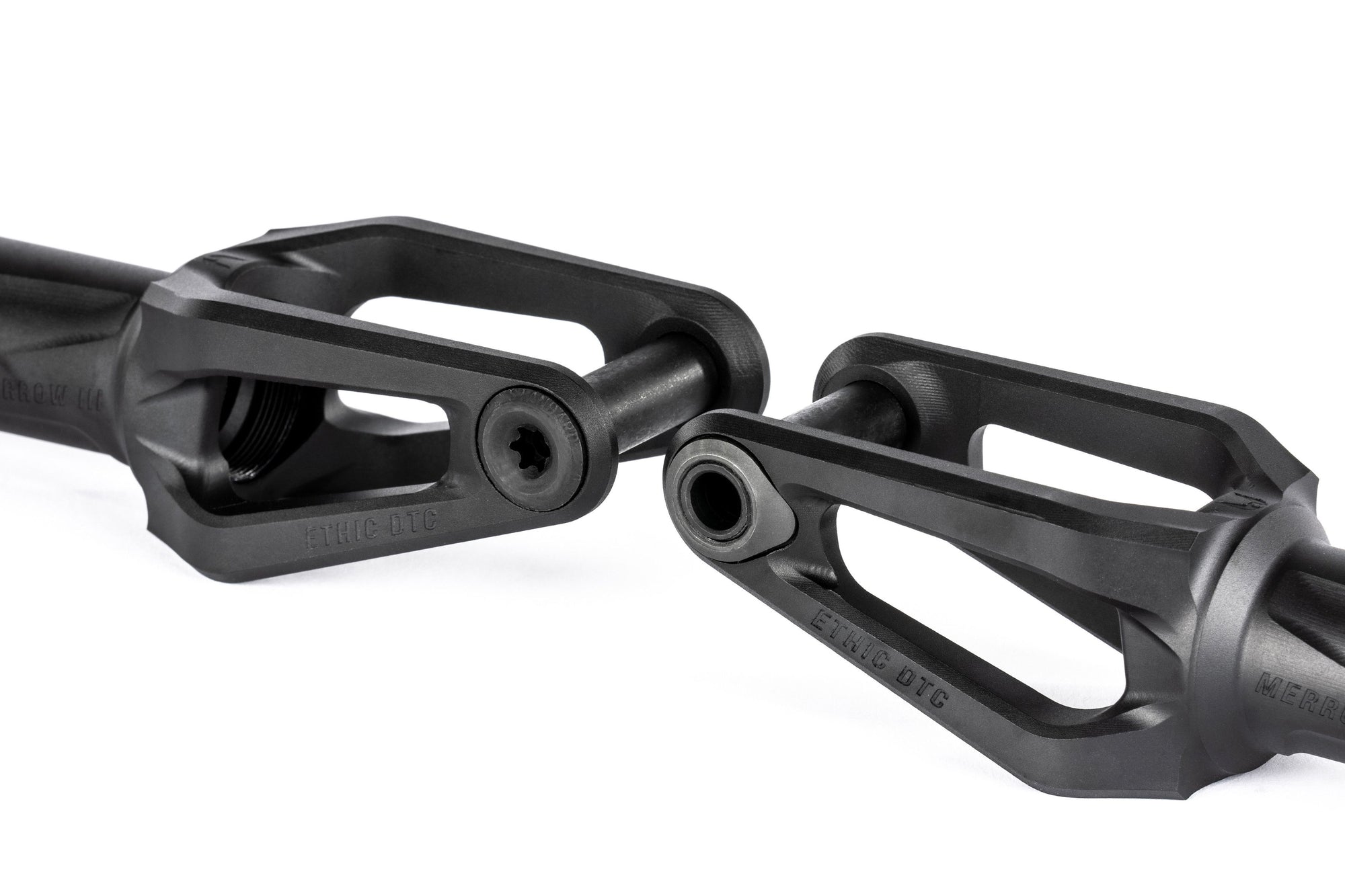 PRE-ORDER: Ethic DTC fork merrow V3 8/12 STD - black