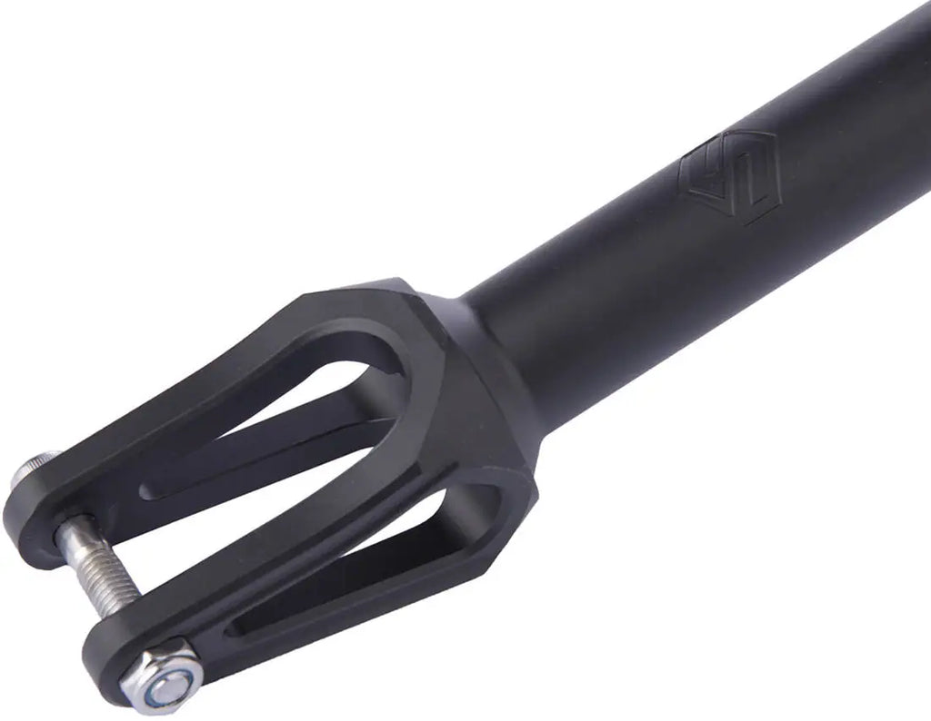 striker gravis SCS/HIC Pro Scooter Fork (black)